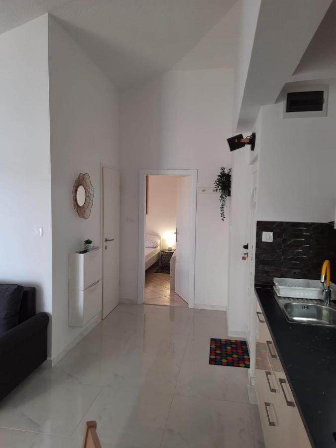 Jasminka Apartment โรกอซนิซา ภายนอก รูปภาพ